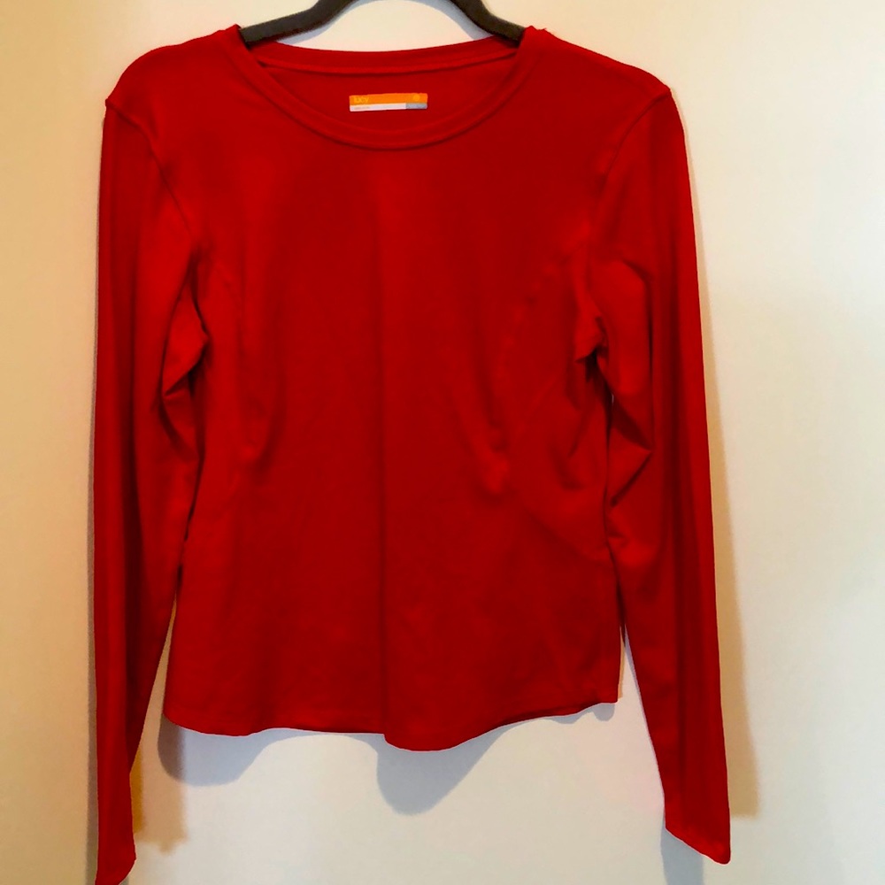 Lucy Size M Long Sleeve Running Shirt.